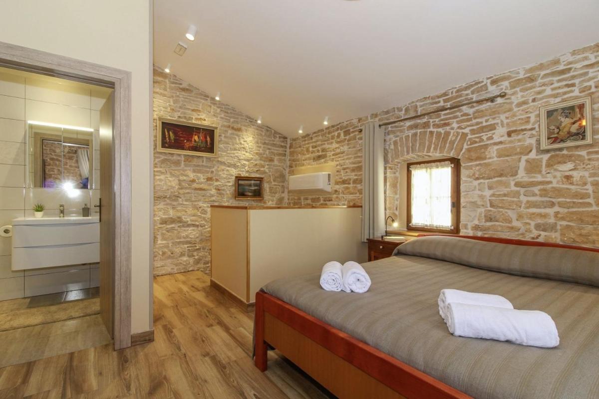 Villa Olea In Barat - Haus Fuer 6-8 Personen Канфанар Экстерьер фото