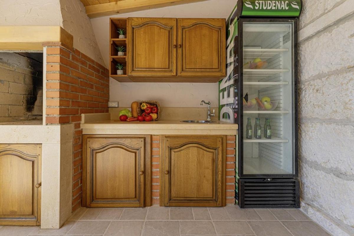 Villa Olea In Barat - Haus Fuer 6-8 Personen Канфанар Экстерьер фото